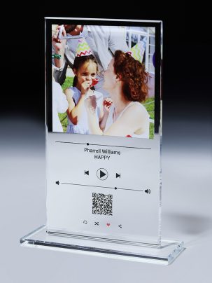Стеклянная награда QR